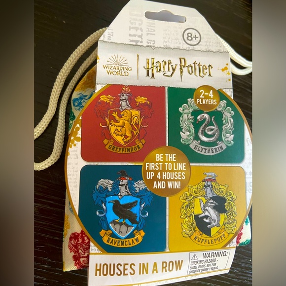 NWT! Harry Potter Houses Table Game - Picture 3 of 9